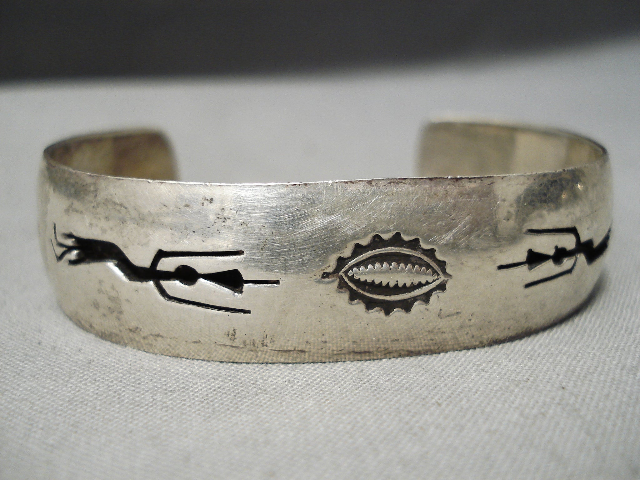 Impressive Vintage Navajo Sterling Silver Bracelet Old Native American ...