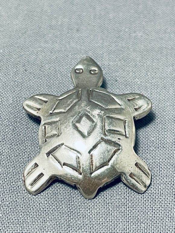 Marie Thomson Vintage Native American Navajo Sterling Silver Turtle Pin-Nativo Arts