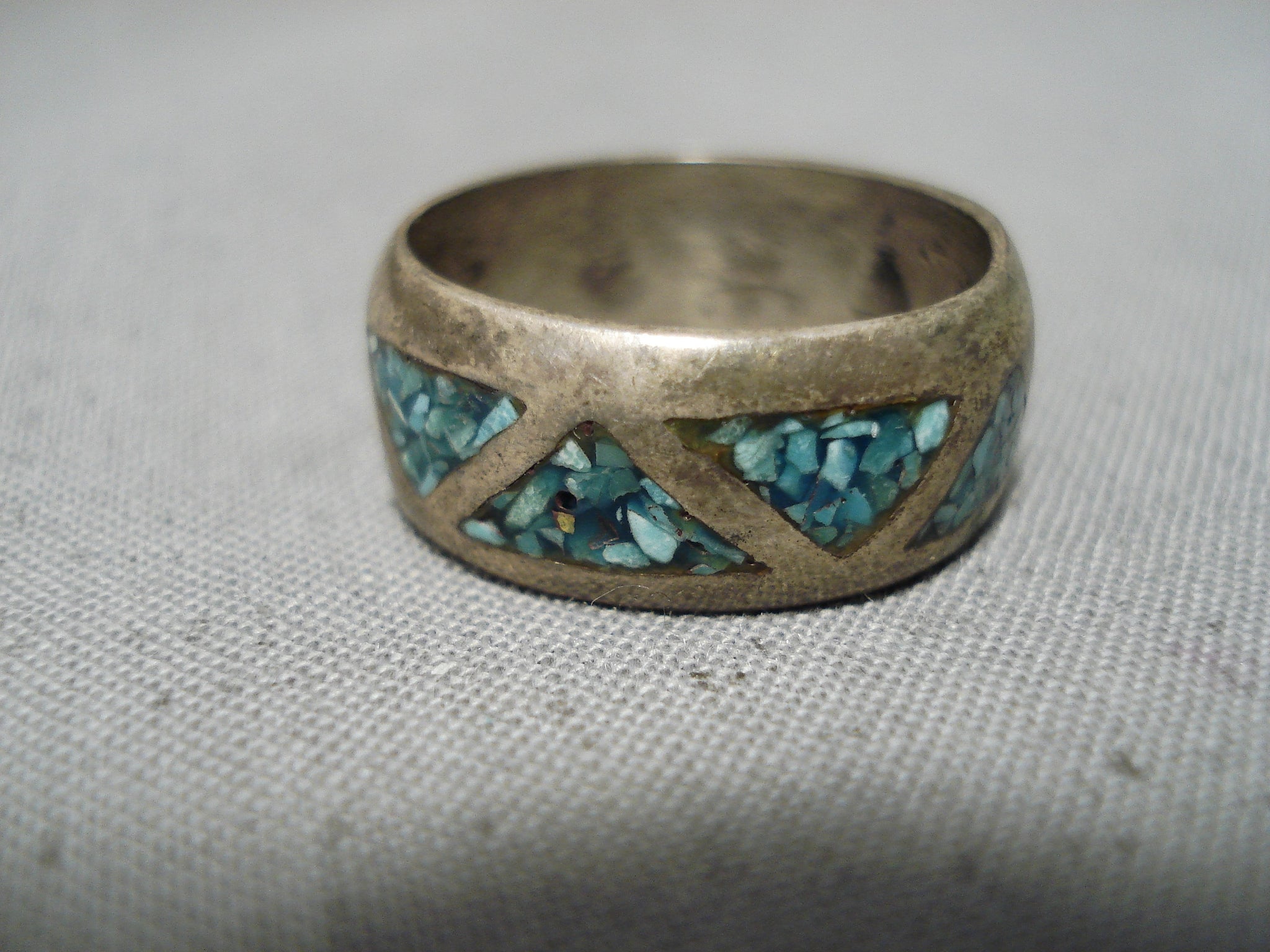 Marvelous Vintage Native American Navajo Turquoise Chip Inlay 