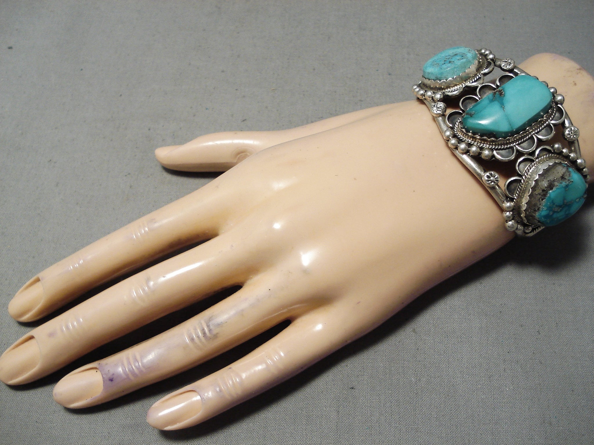 Museum Vintage Native American Navajo 3 Stone Turquoise Sterling