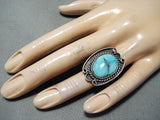 Striking Vintage Native American Navajo Old Kingman Turquoise Sterling Silver Ring Old-Nativo Arts