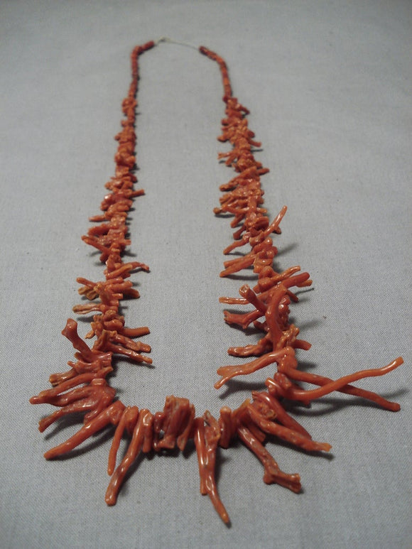 Stunning Vintage Santo Domingo Coral Native American Necklace Old-Nativo Arts
