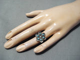 Superb Vintage Zuni Native American Turquoise Sterling Silver Flower Ring Old-Nativo Arts