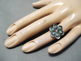 Superb Vintage Zuni Native American Turquoise Sterling Silver Flower Ring Old-Nativo Arts