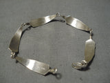 Detailed Vintage Navajo Sterling Silver Feathers Bracelet Native American Old-Nativo Arts