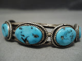 Stunning Vintage Native American Navajo Old Kingman Turquoise Sterling Silver Bracelet Old-Nativo Arts