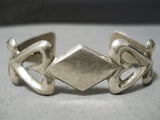 Fabulous Vintage Navajo Sterling Silver Bracelet Hearts Native American Old-Nativo Arts
