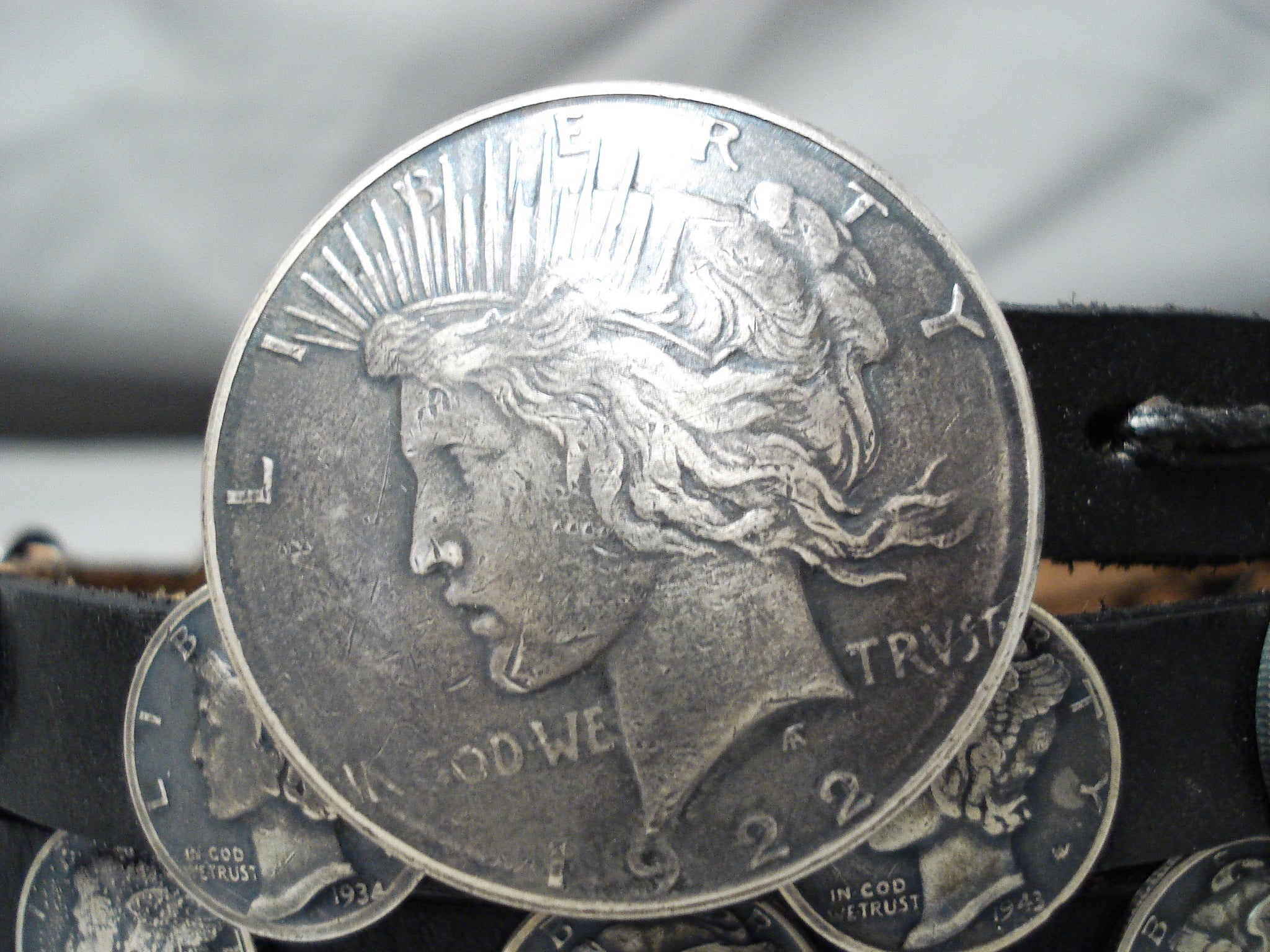 silver CONCHO BELT, coins with a woman\'s head in profile. VTG OSFM EUC Unique Signed Native American Navajo Silver Coin Concho Belt  main image 3