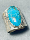 Impressive Native American Navajo Old Kingman Turquoise Sterling Silver Ring-Nativo Arts