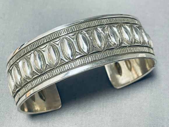 Beautiful Native American Navajo Sterling Silver Bracelet Hand Wrought-Nativo Arts