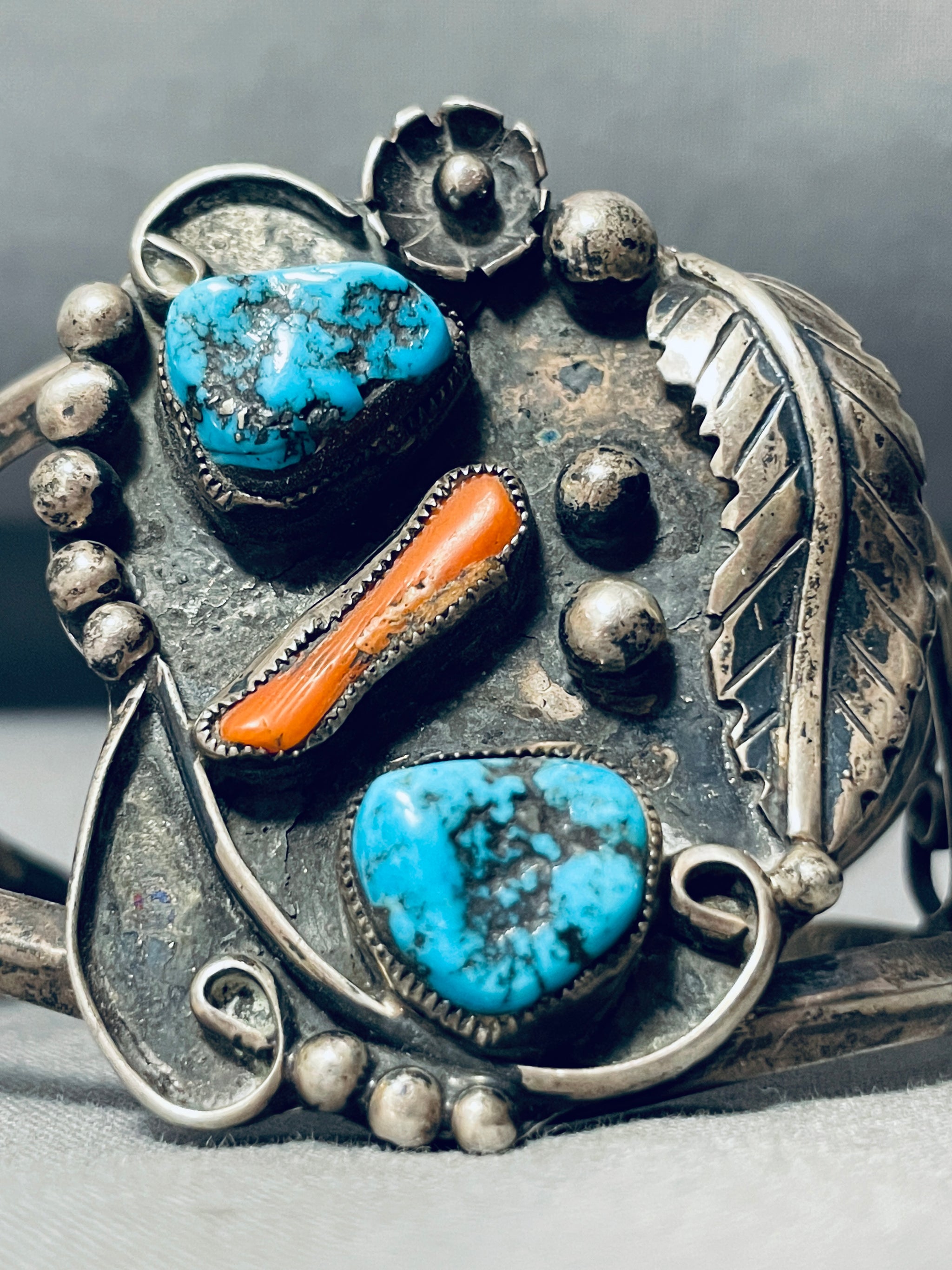 Signed Towerring Vintage Native American Navajo Turquoise Sterling Silver  Cuff Bracelet