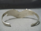 Eye-catching Vintage Native American Navajo Turquoise Sterling Silver Bracelet Old-Nativo Arts