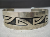 Wonderful Vintage Hopi Native American Navajo Sterling Silver Water Of Life Bracelet Old-Nativo Arts