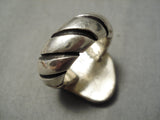 Striking Vintage Native American Navajo Intense Godber Turquoise Sterling Silver Ring Old-Nativo Arts