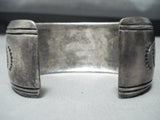 Authentic Vintage Native American Navajo Thomas Singer Sterling Silver Bracelet Old-Nativo Arts