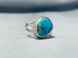 Lovely Vintage Native American Navajo Old Kingman Turquoise Sterling Silver Ring-Nativo Arts