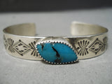 Beautiful Vintage Native American Navajo Blue Diamond Turquoise Sterling Silver Bracelet Old-Nativo Arts