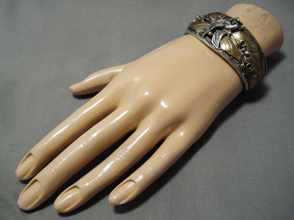 Detailed And Important!! Vintage Native American Navajo Gold