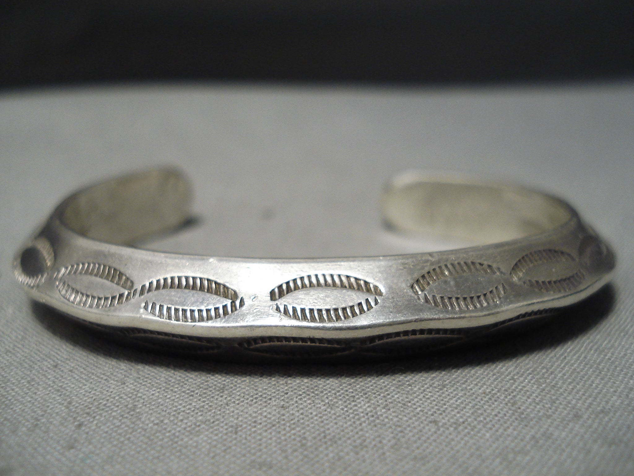 Heavy 52 Gram Thick Vintage Native American Navajo Sterling Silver