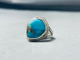 Lovely Vintage Native American Navajo Old Kingman Turquoise Sterling Silver Ring-Nativo Arts