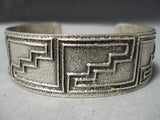 Interesting Vintage Santo Domingo Sterling Silver Bracelet Native American Old-Nativo Arts