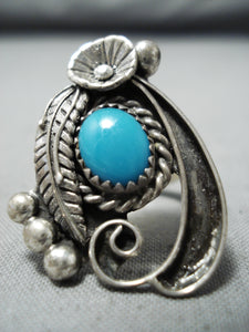 Attractive Vintage Native American Navajo Kingman Turquoise Sterling Silver Ring Old-Nativo Arts
