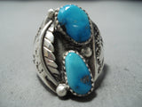 Beautiful Vintage Native American Navajo Old Kingman Turquoise Sterling Silver Ring-Nativo Arts