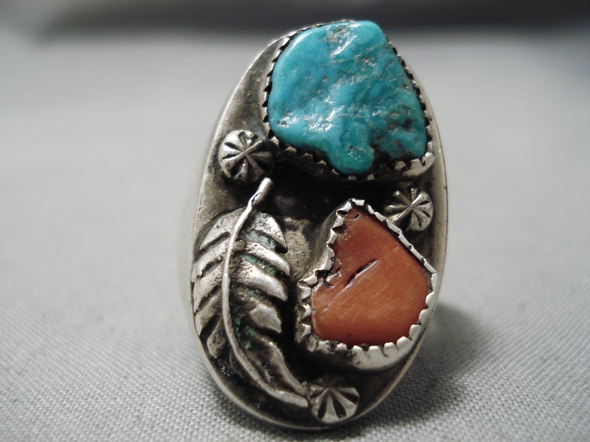 Discount TURQUOISE RING - Vintage NAVAJO large heavy