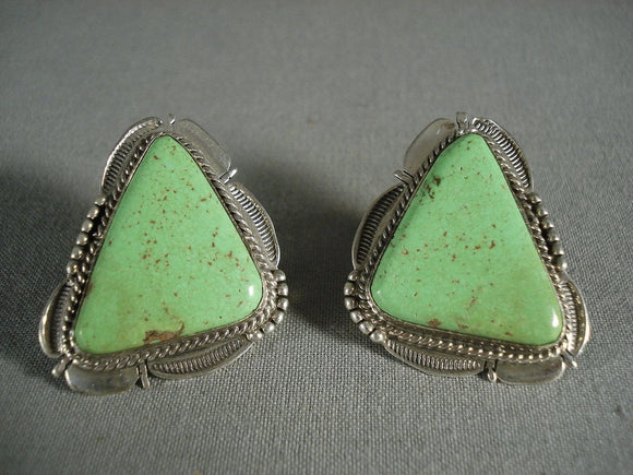 Cute Vintage Navajo Triangular Gaspeite Native American Jewelry Silver Earrings-Nativo Arts