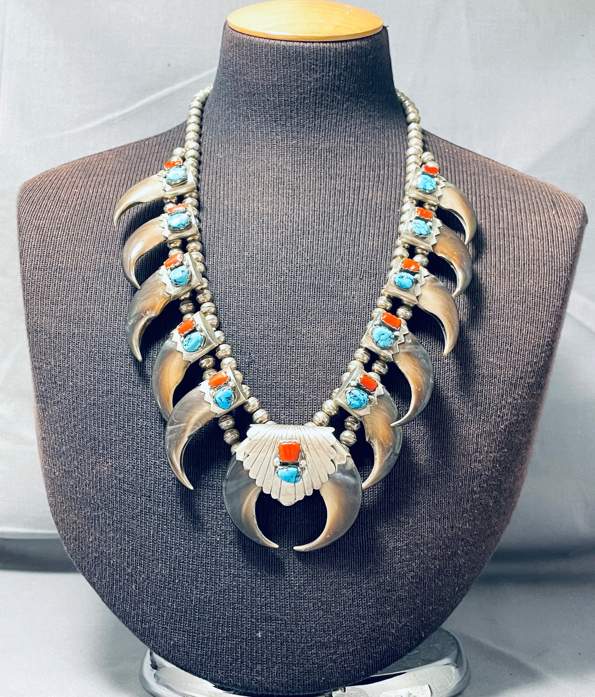 Chunky Turquoise Necklace with Native American Bear Button Clasp 19 inches Blue & Green store Large Stones Bear Totem Sundance Style Southwestern