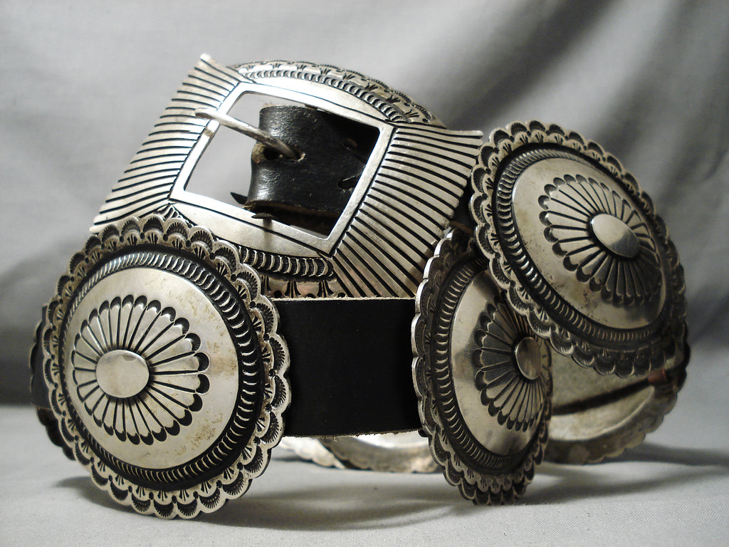 d16156de-1fe9-5a81-aa71-  display picture 1