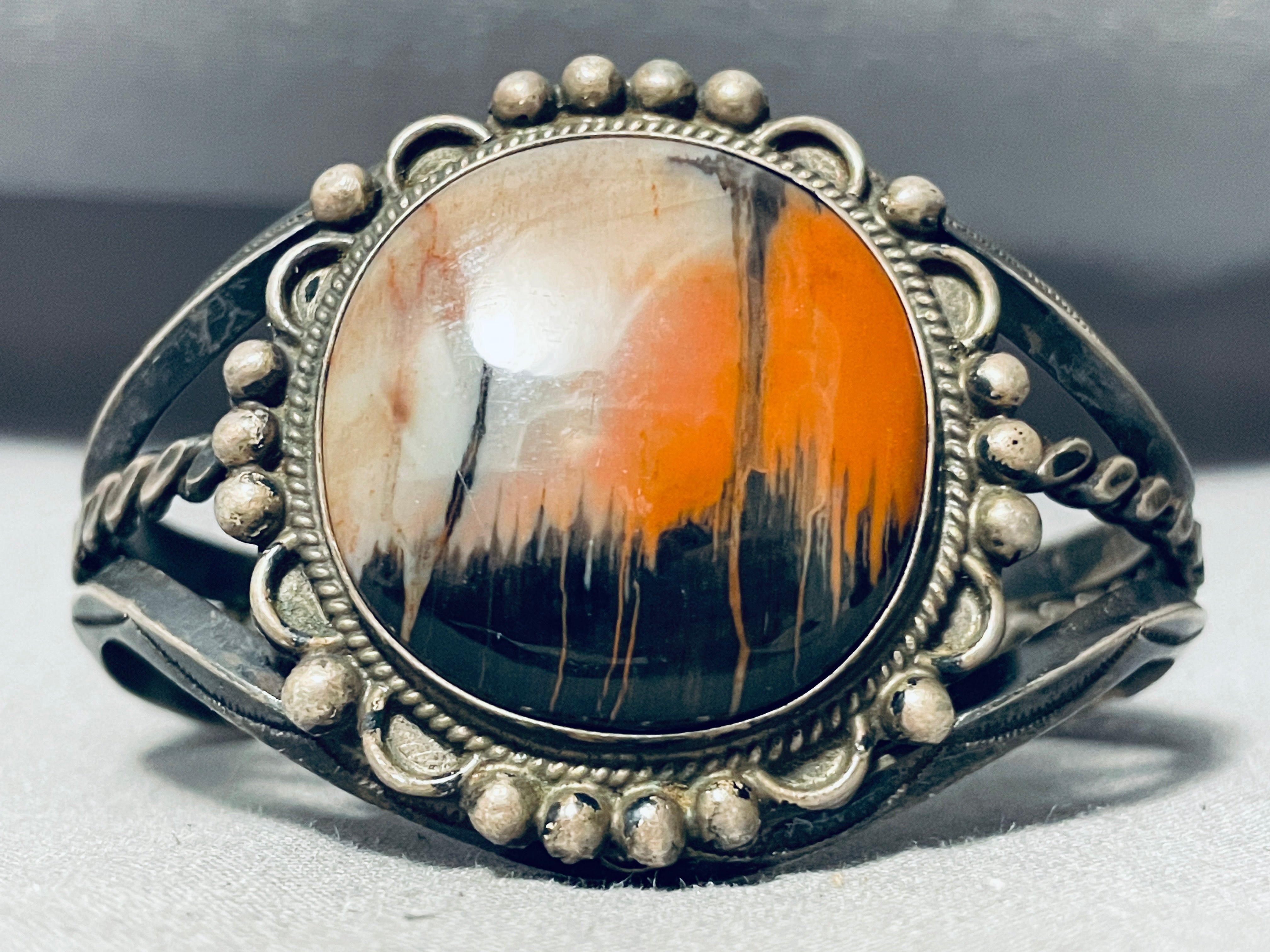 Petrified wood jewelry on sale navajo