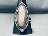 Beautiful White Pearl Vintage Native American Navajo Sterling Silver Ring Old-Nativo Arts