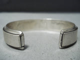 Eye-catching Vintage Native American Zuni Turquoise Sterling Silver Bracelet Old-Nativo Arts