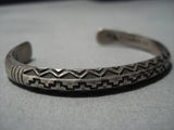 Detailed!! Vintage Native American Navajo Sterling Silver Geometric Wave Bracelet Old-Nativo Arts