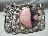 Early 1900's Vintage Native American Navajo Swirl Pink Stone Bracelet Old-Nativo Arts