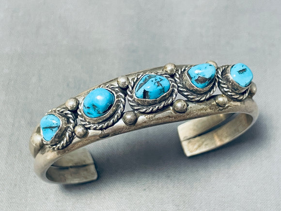 Traditional Vintage Native American Navajo Old Kingman Turquoise Sterling Silver Bracelet-Nativo Arts