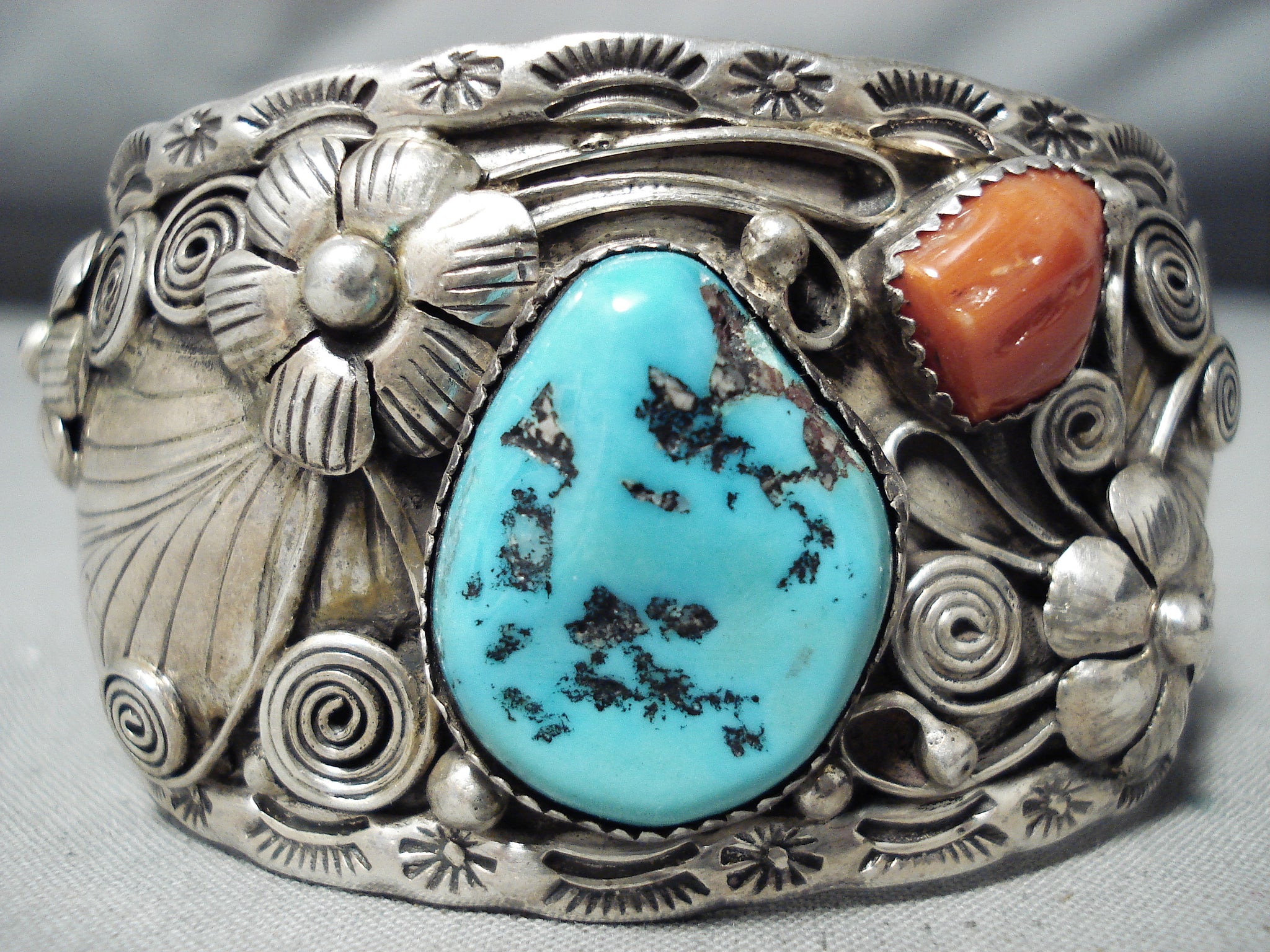 アクセサリー Vintage Navajo Turquoise Silver Bracelet il_340x270.6199014470_4g5g.jpg
