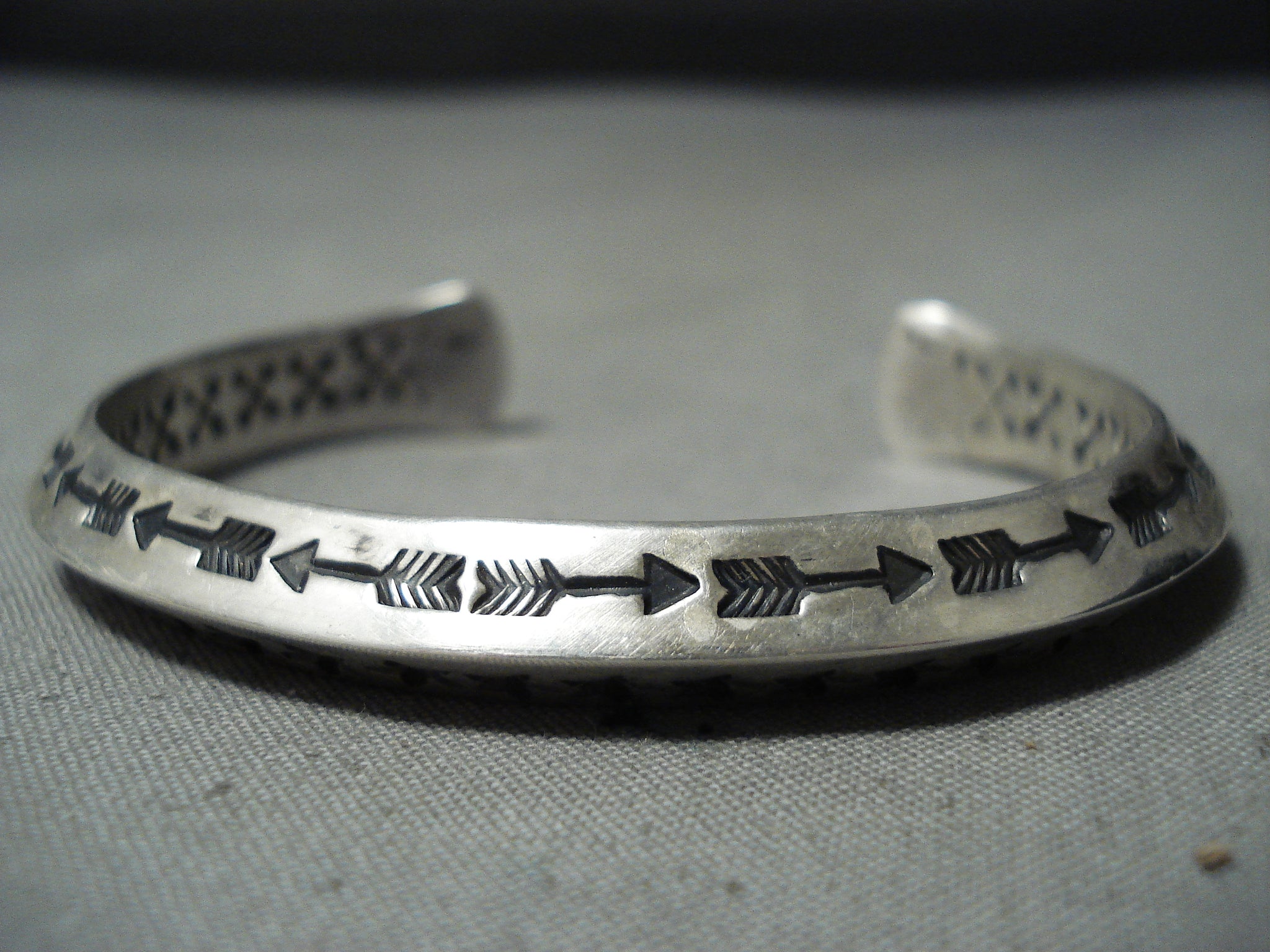 アクセサリー vintage Navajo silver bangle Antique Native American Navajo Fred Harvey Silver bracelet