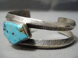 Superior Vintage Native American Navajo Graduating Turquoise Sterling Silver Bracelet Old-Nativo Arts