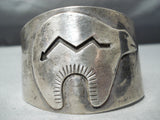 Dynamic Vintage Santo Domingo Sterling Silver Bracelet Native American Old-Nativo Arts