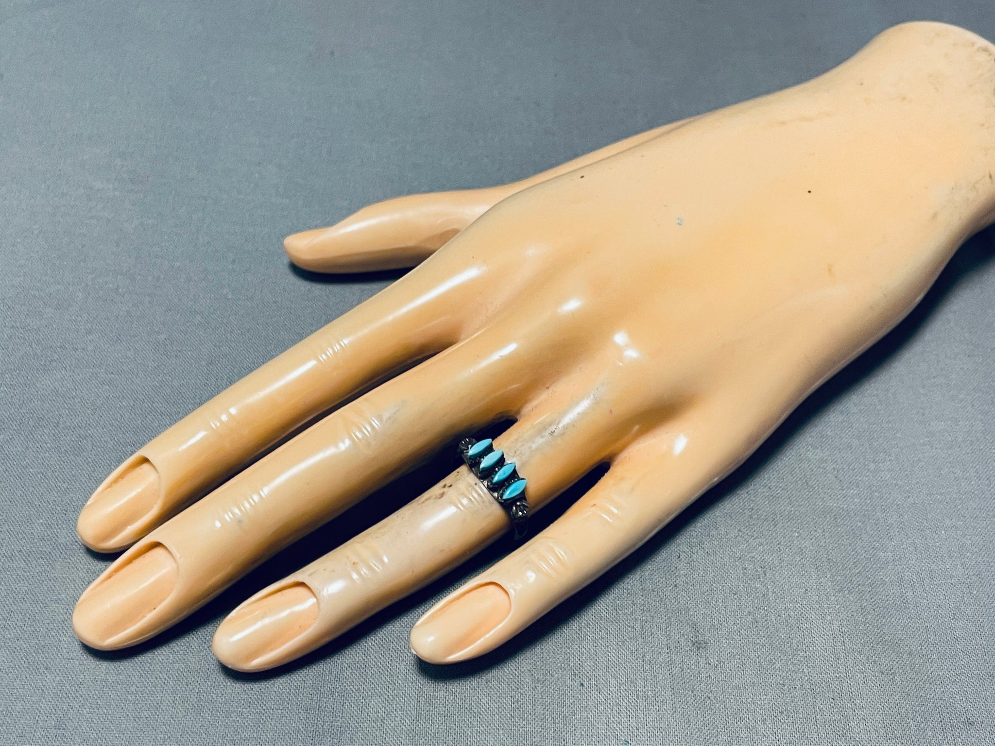 Early Vintage Native American Zuni Turquoise Needle Sterling 
