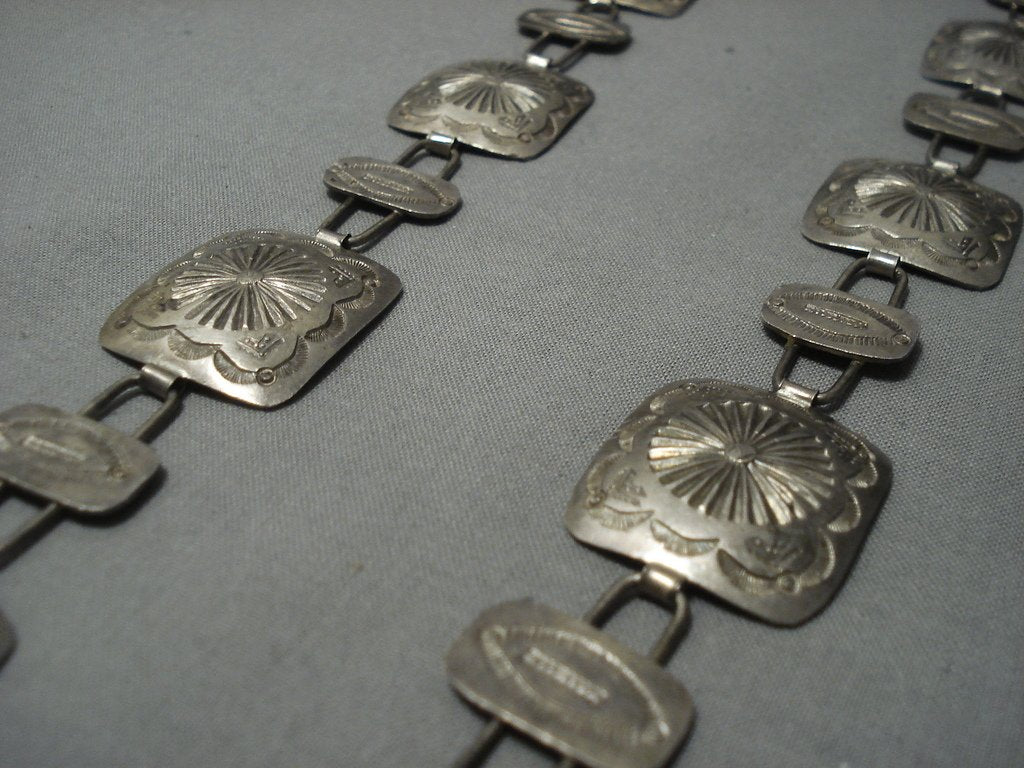 Ancienne Ceinture Concho Navajo – Argent Massif, Lourde, Signée AJB, Pièce Unique