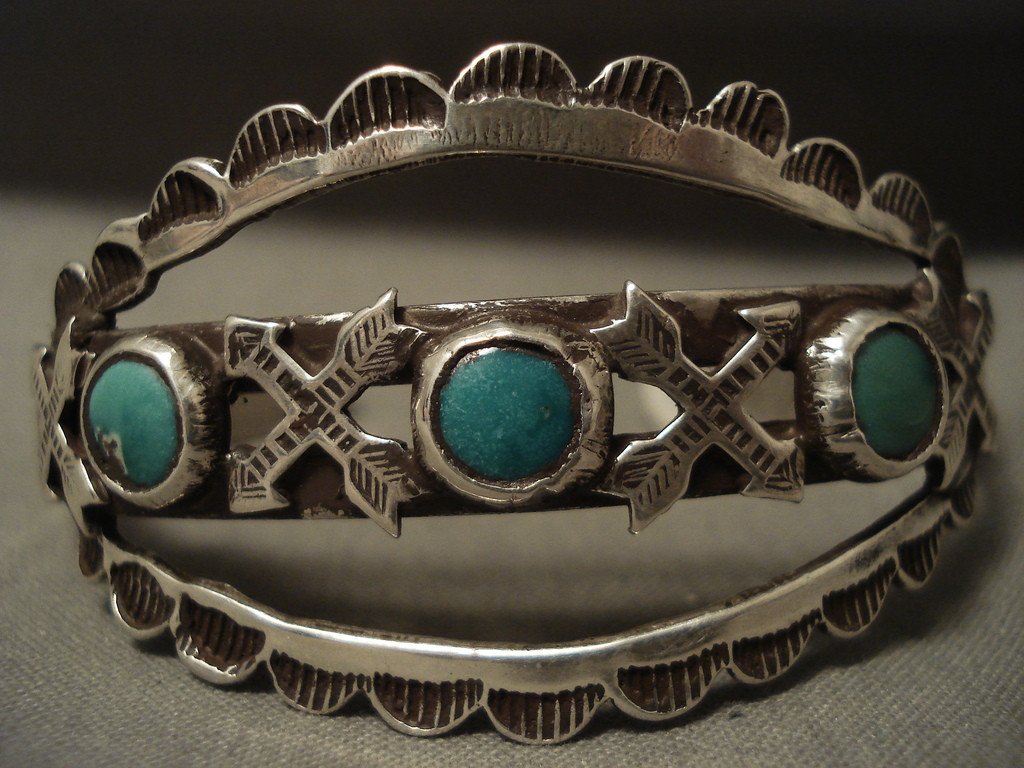 Early 1900's Vintage Navajo Turquoise 'Crossed Arrow' Native