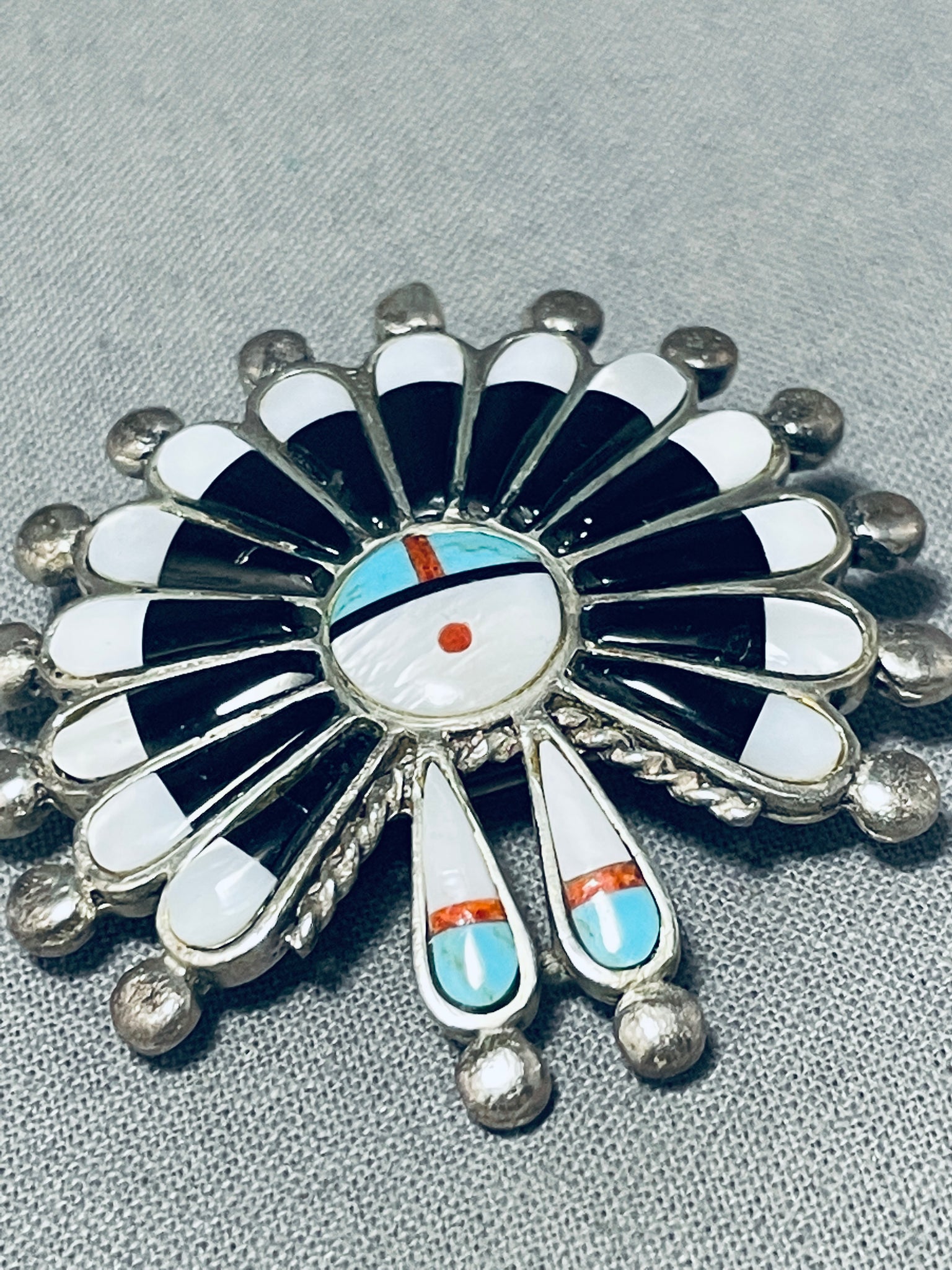 Native American Fabulous Vintage Zuni Jet Sterling Silver Sunface Pin ...