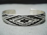 Signed Vintage Navajo Native American Sterling Silver Bracelet Old-Nativo Arts