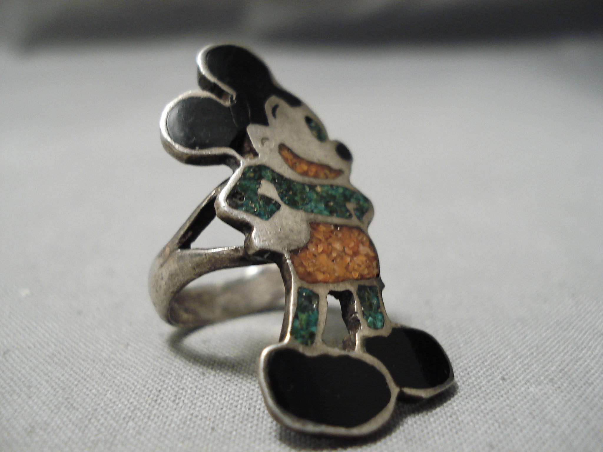 Vintage mickey deals mouse ring