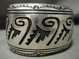 Guaranteed Authentic Wide Vintage Navajo Native American Jewelry jewelry Thomas Singer Geometric Bracelet Old-Nativo Arts