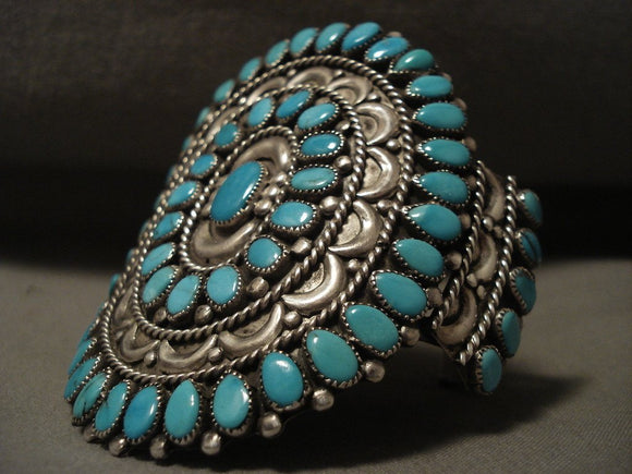 Important And Authentic Vintage Navajo Native American Jewelry jewelry Victor Moses Begay Turquoise Bracelet Old-Nativo Arts