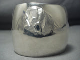 Important Jim Herald Sterling Silver Hammered Vintage Native American Jewelry Navajo Bracelet Old-Nativo Arts